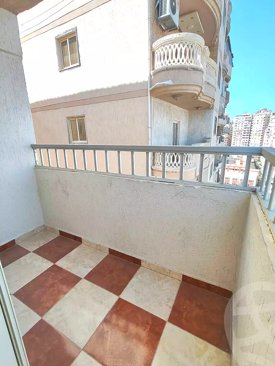 https://aqarmap.com.eg/ar/listing/7041045-for-sale-alexandria-miami-mahmoud-el-isawy-st