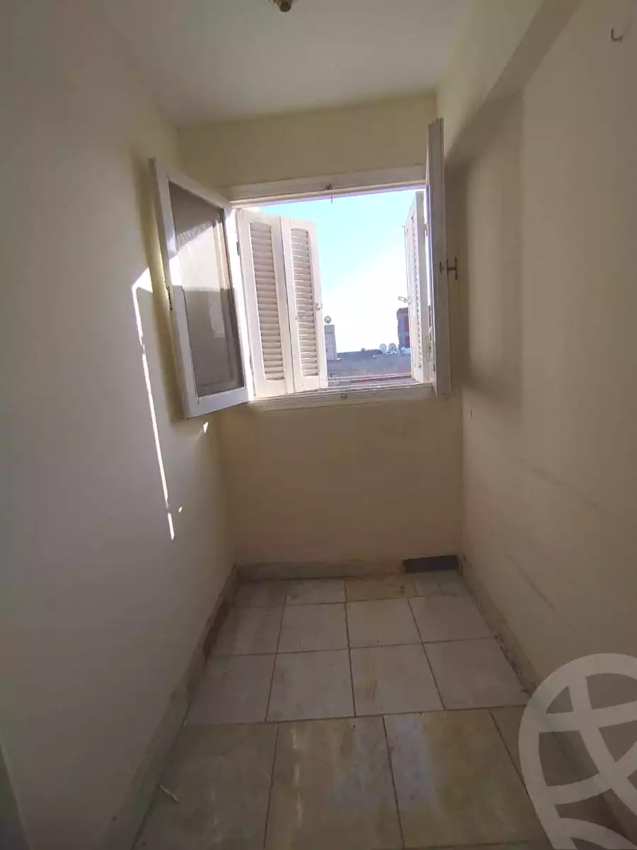 https://aqarmap.com.eg/ar/listing/7041160-for-sale-alexandria-al-agamy-lbytsh