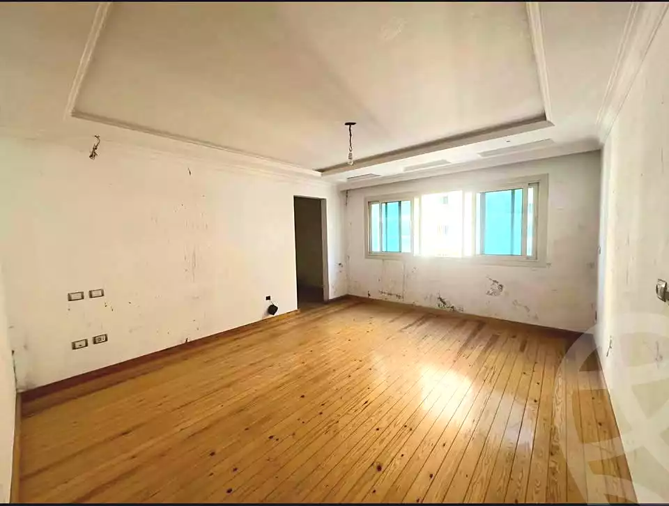 https://aqarmap.com.eg/ar/listing/7041239-for-sale-alexandria-smouha-compounds-in-smouha
