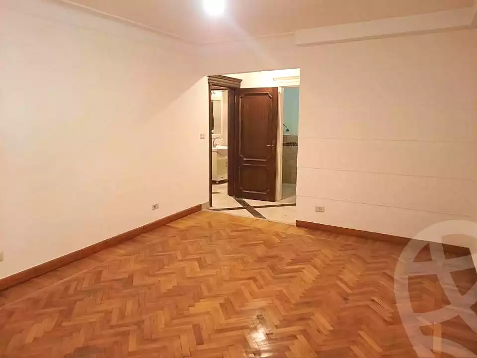 https://aqarmap.com.eg/ar/listing/7041254-for-sale-alexandria-glim-shr-bw-qyr-tryq-lhry