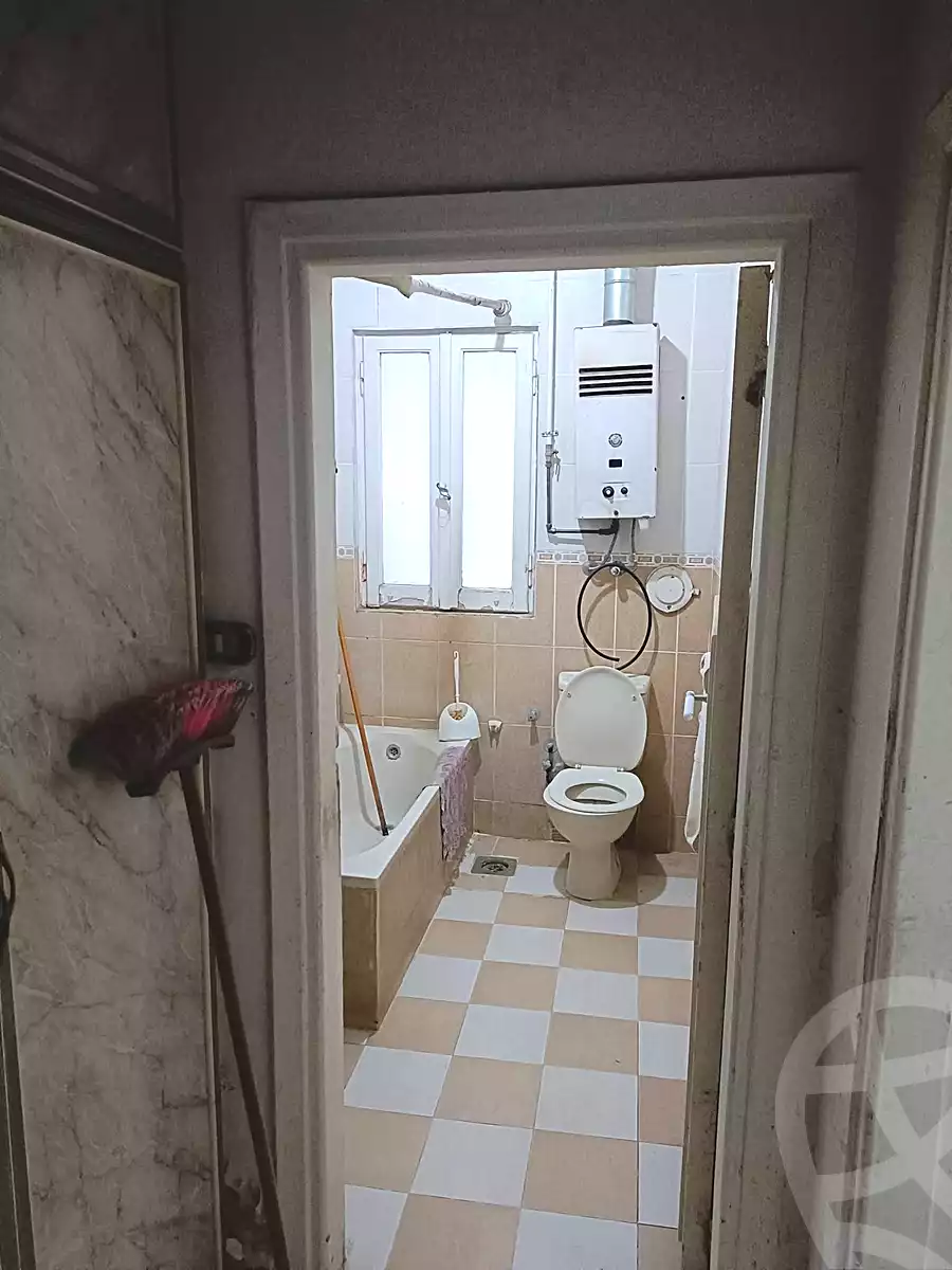 https://aqarmap.com.eg/ar/listing/7041269-for-sale-alexandria-miami-khld-bn-lwlyd