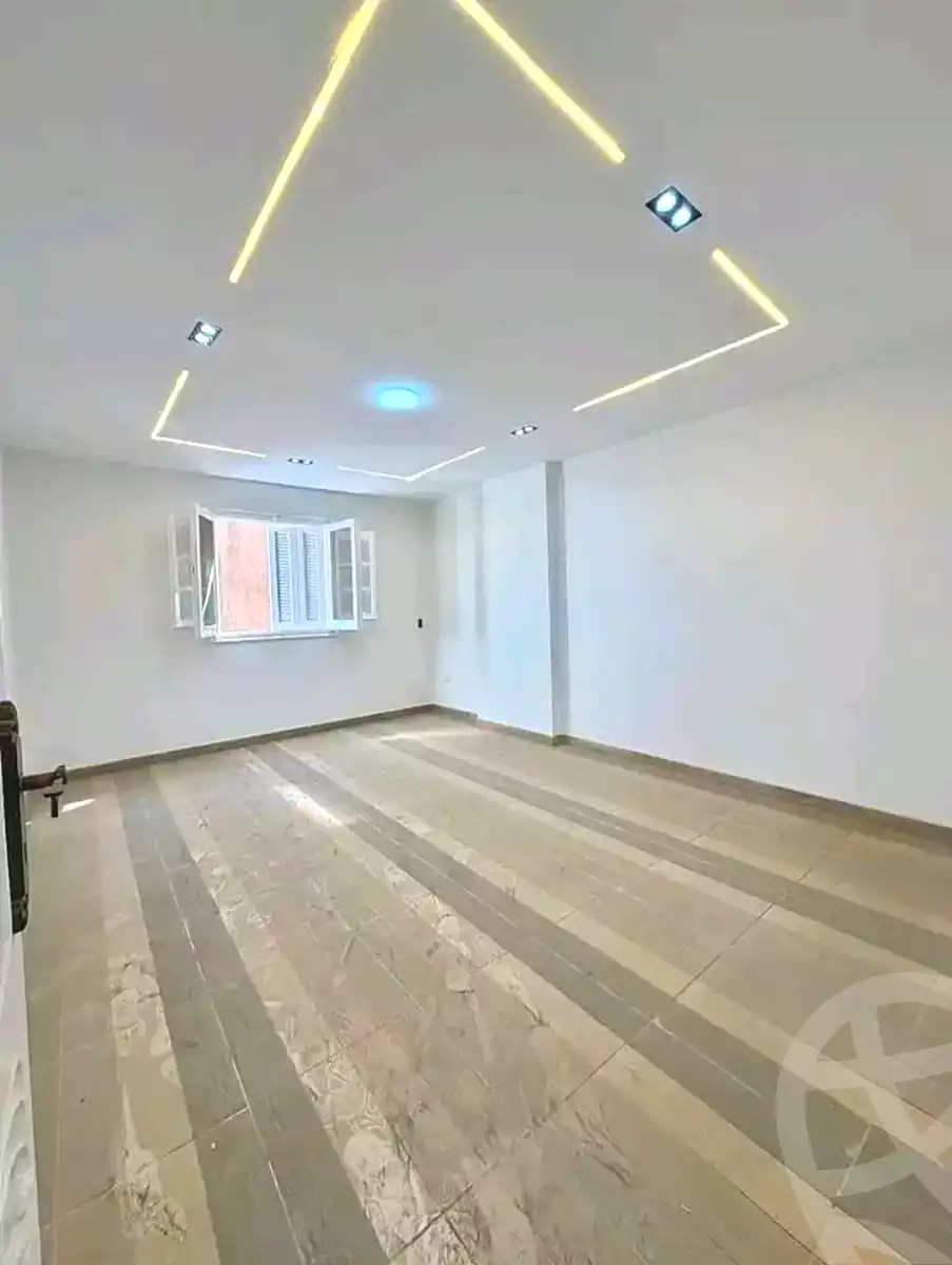 https://aqarmap.com.eg/en/listing/7041343-for-sale-alexandria-al-agamy-lbytsh-el-reyad-st