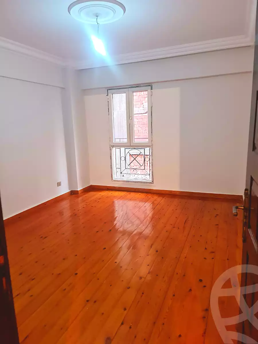 https://aqarmap.com.eg/ar/listing/7035425-for-sale-alexandria-smouha-compounds-in-smouha-fayrouzit-smouha