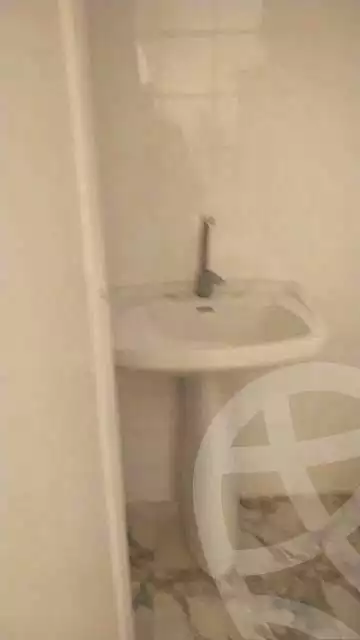 https://aqarmap.com.eg/ar/listing/7041956-for-sale-alexandria-al-agamy-el-hanouvel-el-zahraa-city-st