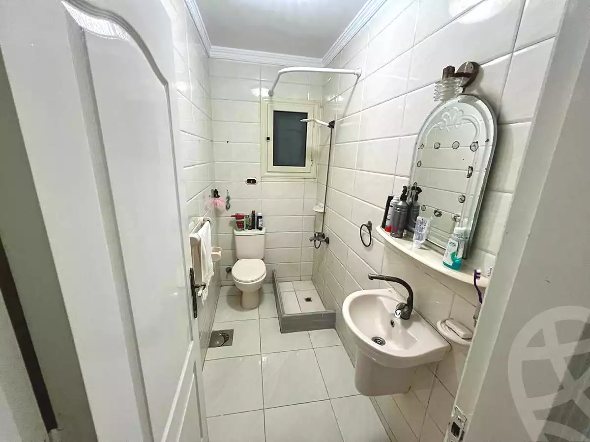 https://aqarmap.com.eg/ar/listing/7042045-for-sale-alexandria-camp-cesar-port-said-street