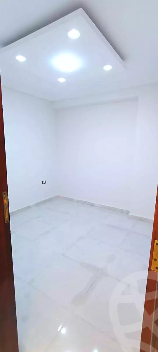https://aqarmap.com.eg/en/listing/7042317-for-sale-cairo-helwan-hadayek-helwan-nile-corniche-st