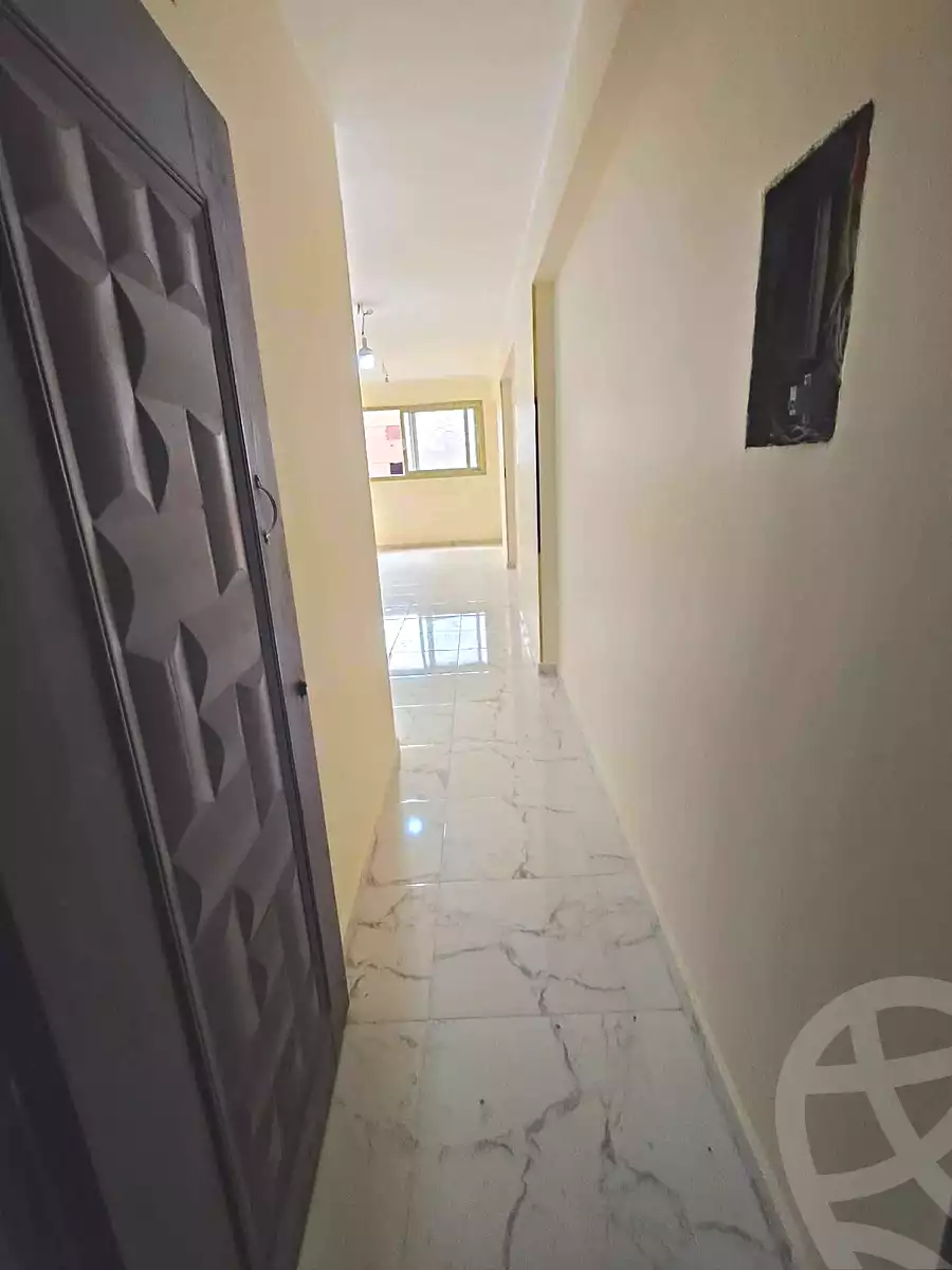 https://aqarmap.com.eg/ar/listing/7042372-for-sale-cairo-helwan-hadayek-helwan-el-eshrein-st