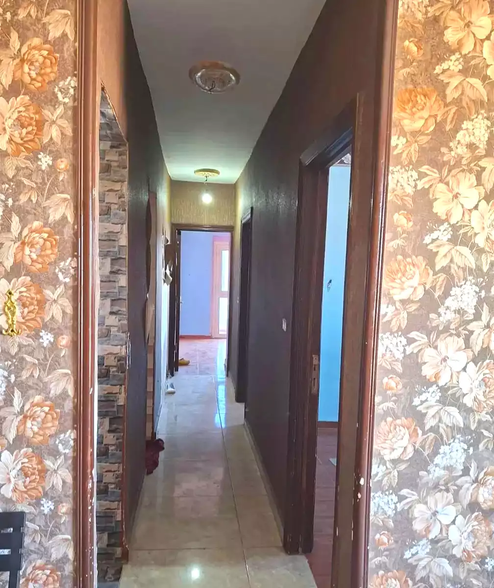 https://aqarmap.com.eg/ar/listing/7042485-for-sale-alexandria-moharram-bey-ibn-al-anbare-st