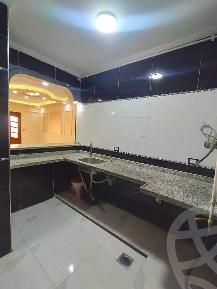 https://aqarmap.com.eg/ar/listing/7042390-for-sale-alexandria-lsywf-el-falki