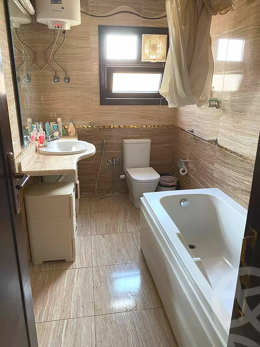 https://aqarmap.com.eg/ar/listing/7043308-for-sale-cairo-new-cairo-el-ahyaa-fifth-neighborhood-akhnaton-st