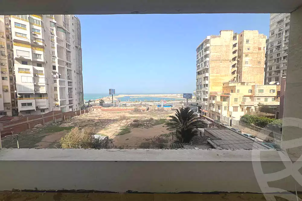 https://aqarmap.com.eg/ar/listing/7043389-for-sale-alexandria-zezenia-mahmoud-el-deeb-st