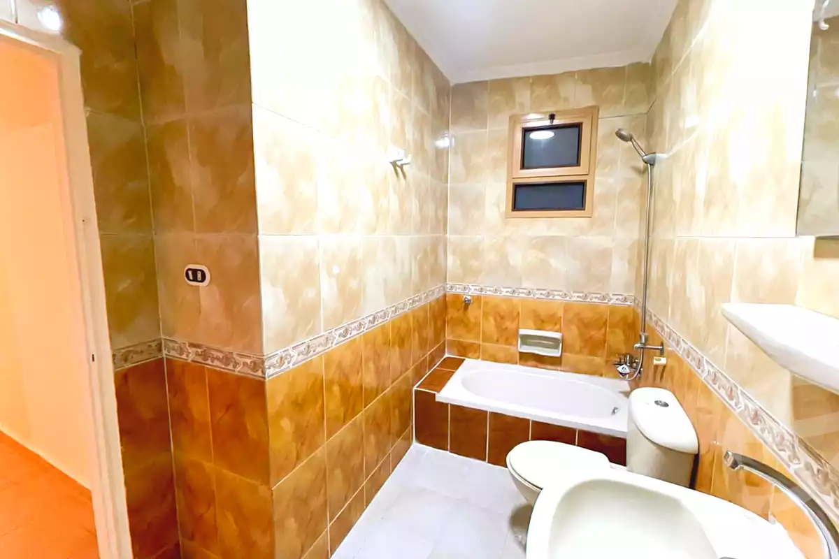 https://aqarmap.com.eg/ar/listing/7043412-for-sale-alexandria-miami-iskandar-ibrahim-st