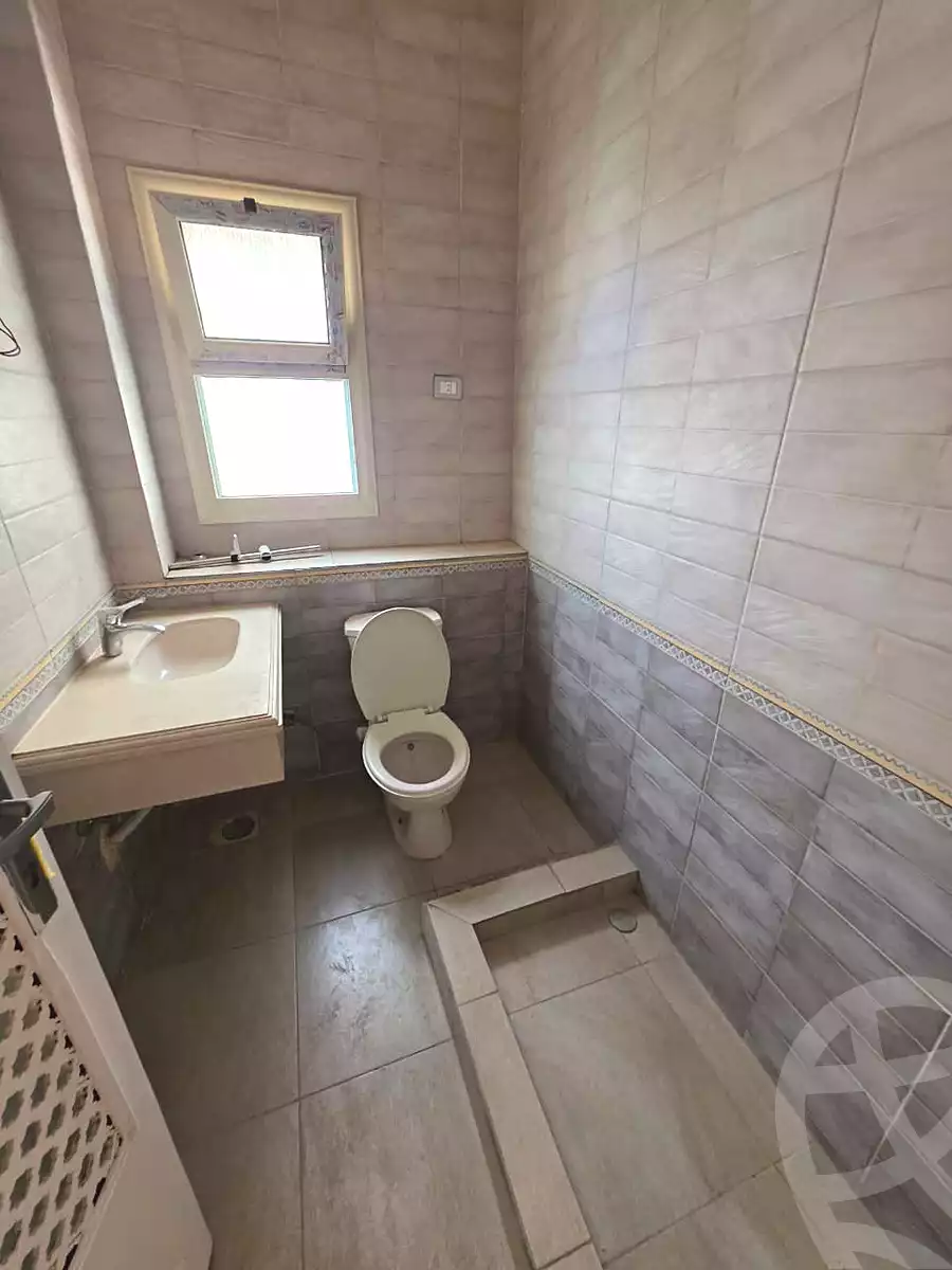 https://aqarmap.com.eg/ar/listing/7043563-for-rent-cairo-new-cairo-compounds-family-city