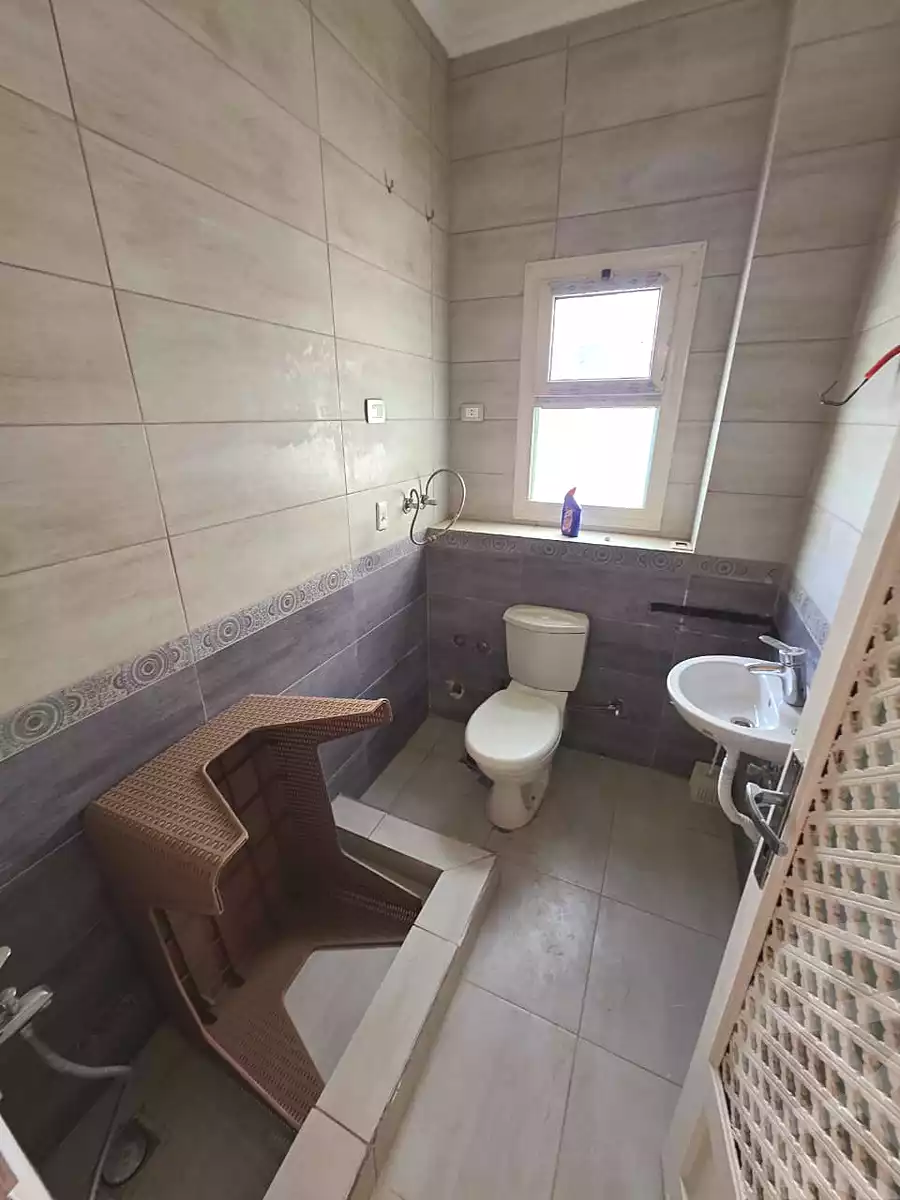 https://aqarmap.com.eg/ar/listing/7043563-for-rent-cairo-new-cairo-compounds-family-city