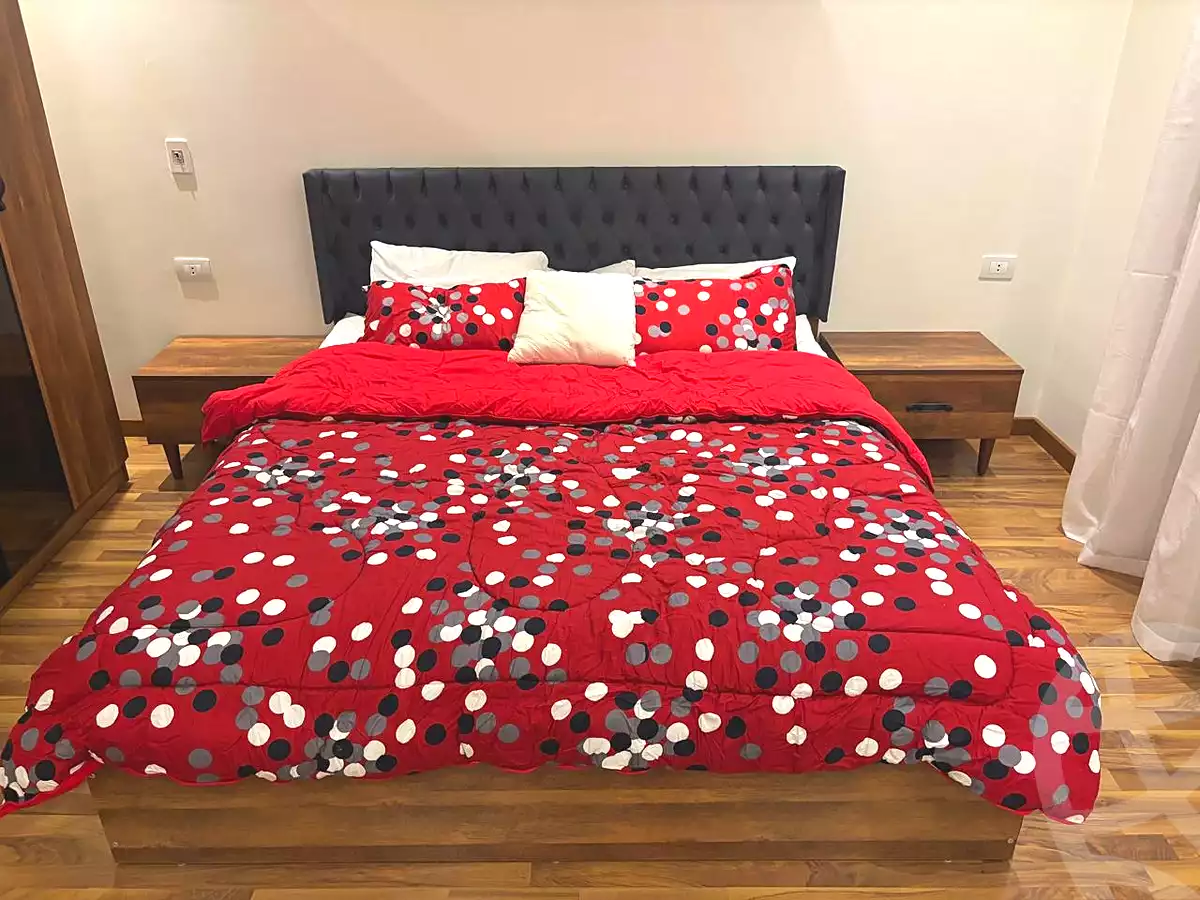 https://aqarmap.com.eg/ar/listing/7043601-for-rent-cairo-new-cairo-compounds-hyde-park-centre-ville-hyde-park
