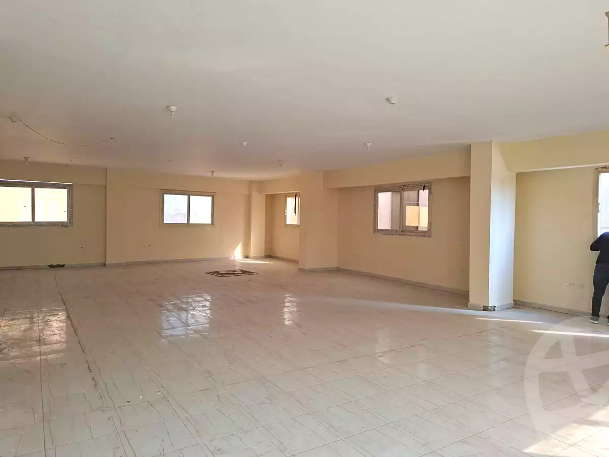 https://aqarmap.com.eg/ar/listing/7043640-for-rent-cairo-new-cairo-el-maantiqah-el-sinaiyyah
