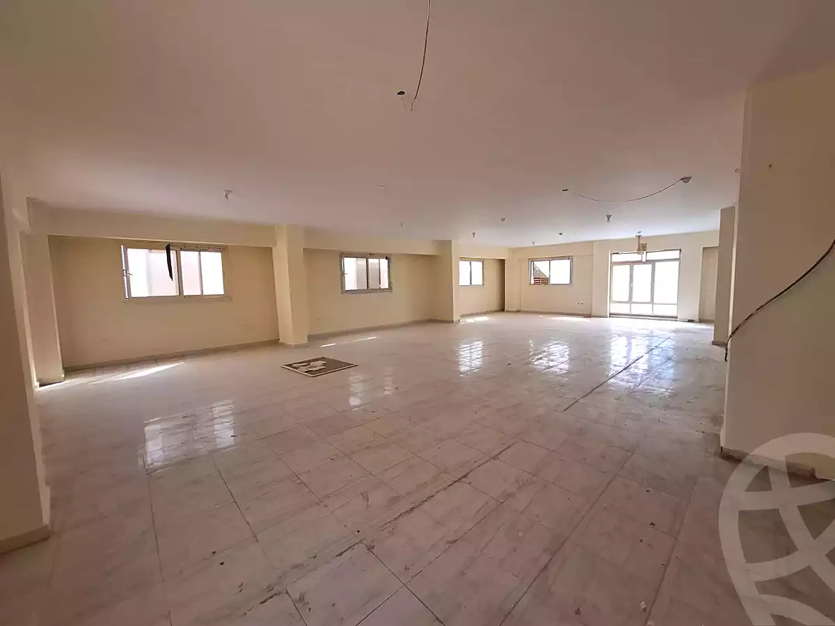 https://aqarmap.com.eg/ar/listing/7043673-for-rent-cairo-new-cairo-el-maantiqah-el-sinaiyyah
