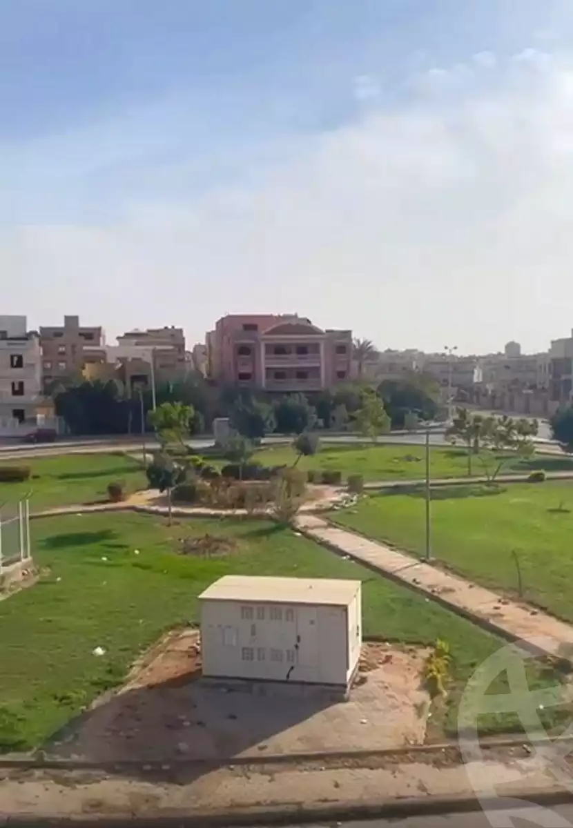https://aqarmap.com.eg/ar/listing/7043611-for-sale-cairo-el-shorouk-lhy-lthny-shrq-neighborhood-2-ahmed-talal-st