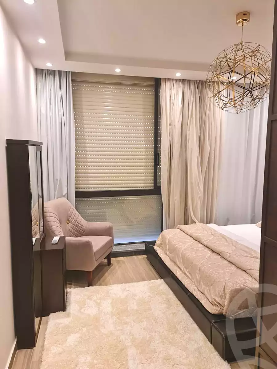 https://aqarmap.com.eg/en/listing/7043729-for-sale-cairo-new-cairo-compounds-lakeview-residence