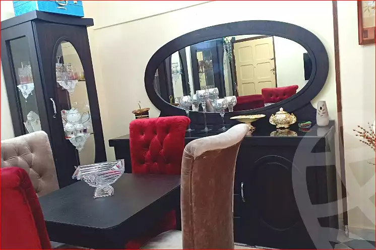 https://aqarmap.com.eg/ar/listing/7043965-for-sale-cairo-helwan-helwan-el-sharkeya-mostafa-safwat-st