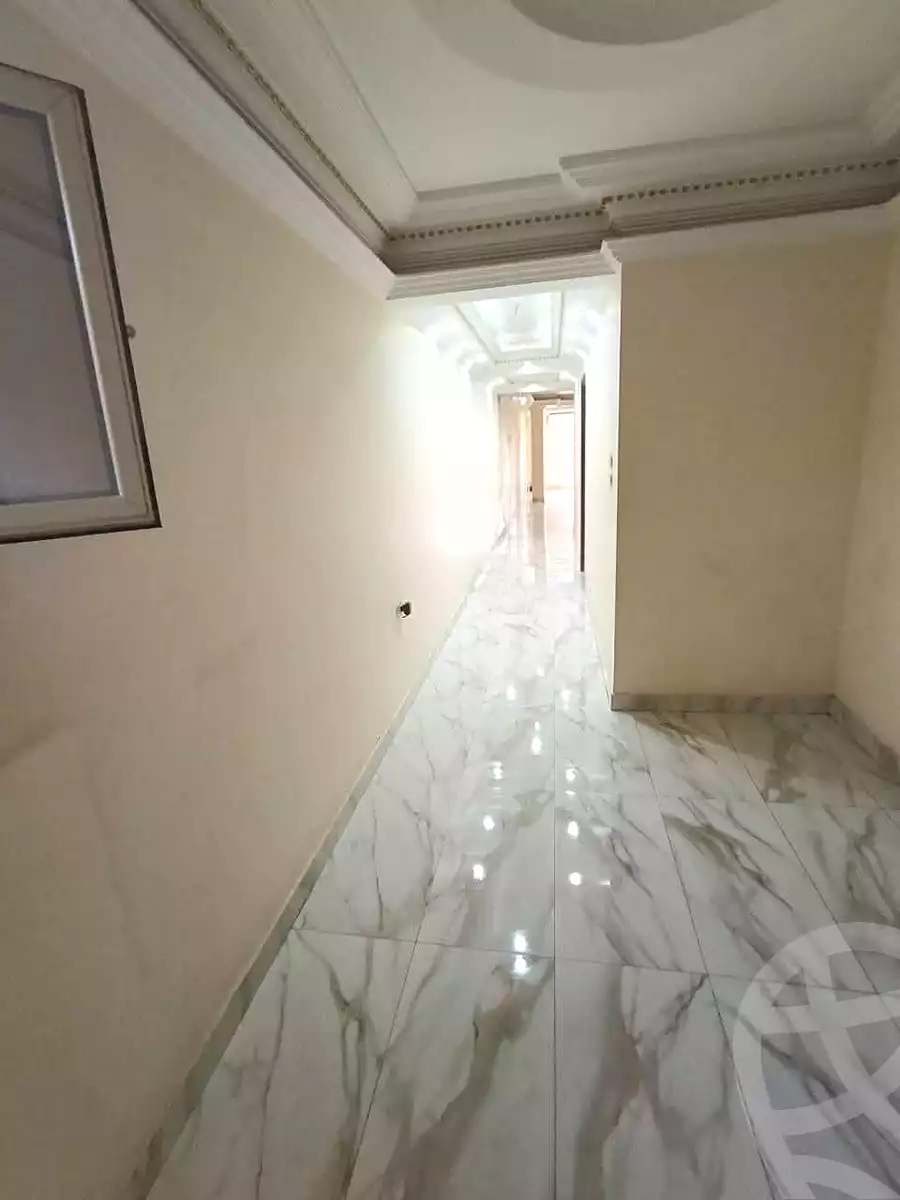 https://aqarmap.com.eg/ar/listing/7043978-for-sale-cairo-helwan-ahmed-enci-st