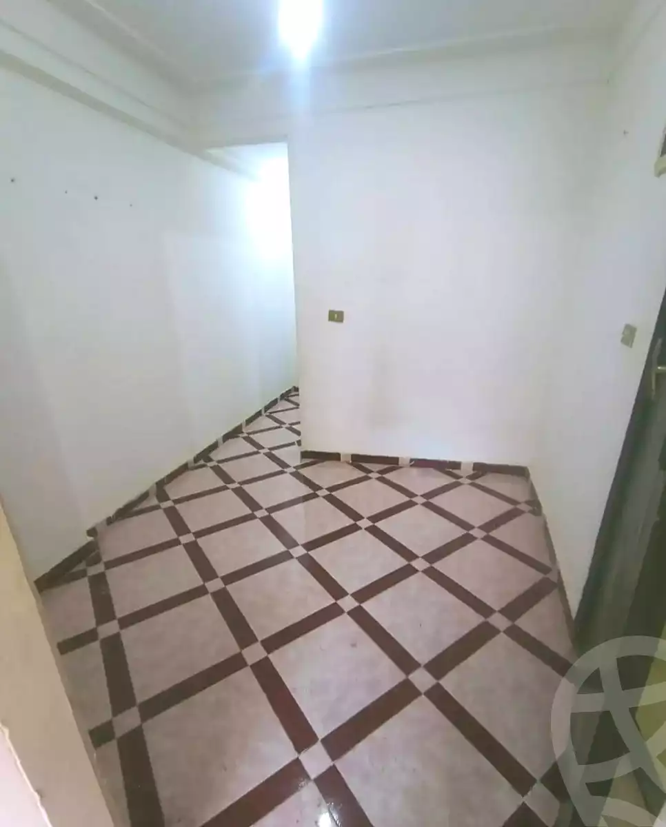 https://aqarmap.com.eg/ar/listing/7044540-for-sale-alexandria-lsywf-el-falki