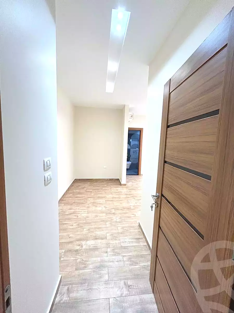 https://aqarmap.com.eg/en/listing/7045031-for-rent-cairo-new-cairo-compounds-lakeview-residence
