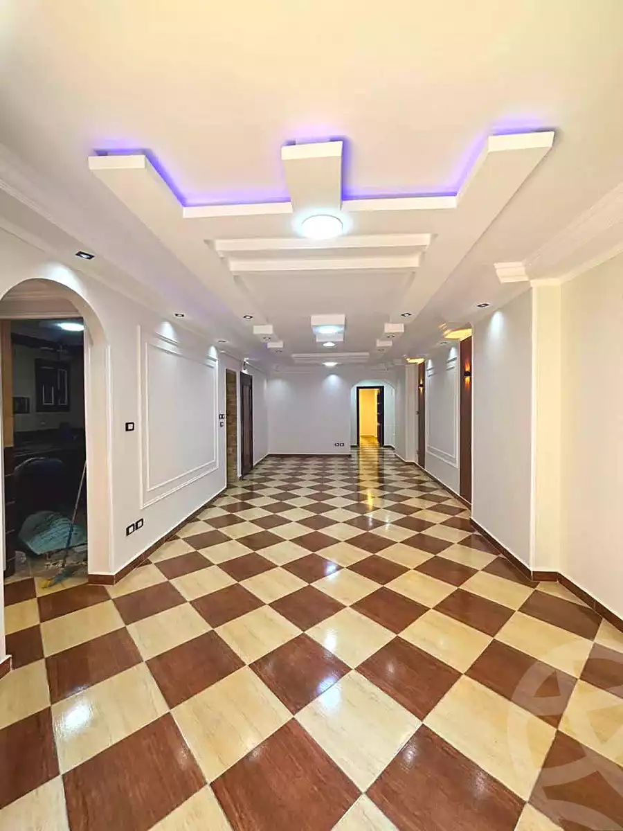 https://aqarmap.com.eg/ar/listing/7045092-for-sale-alexandria-el-asafra-shr-45