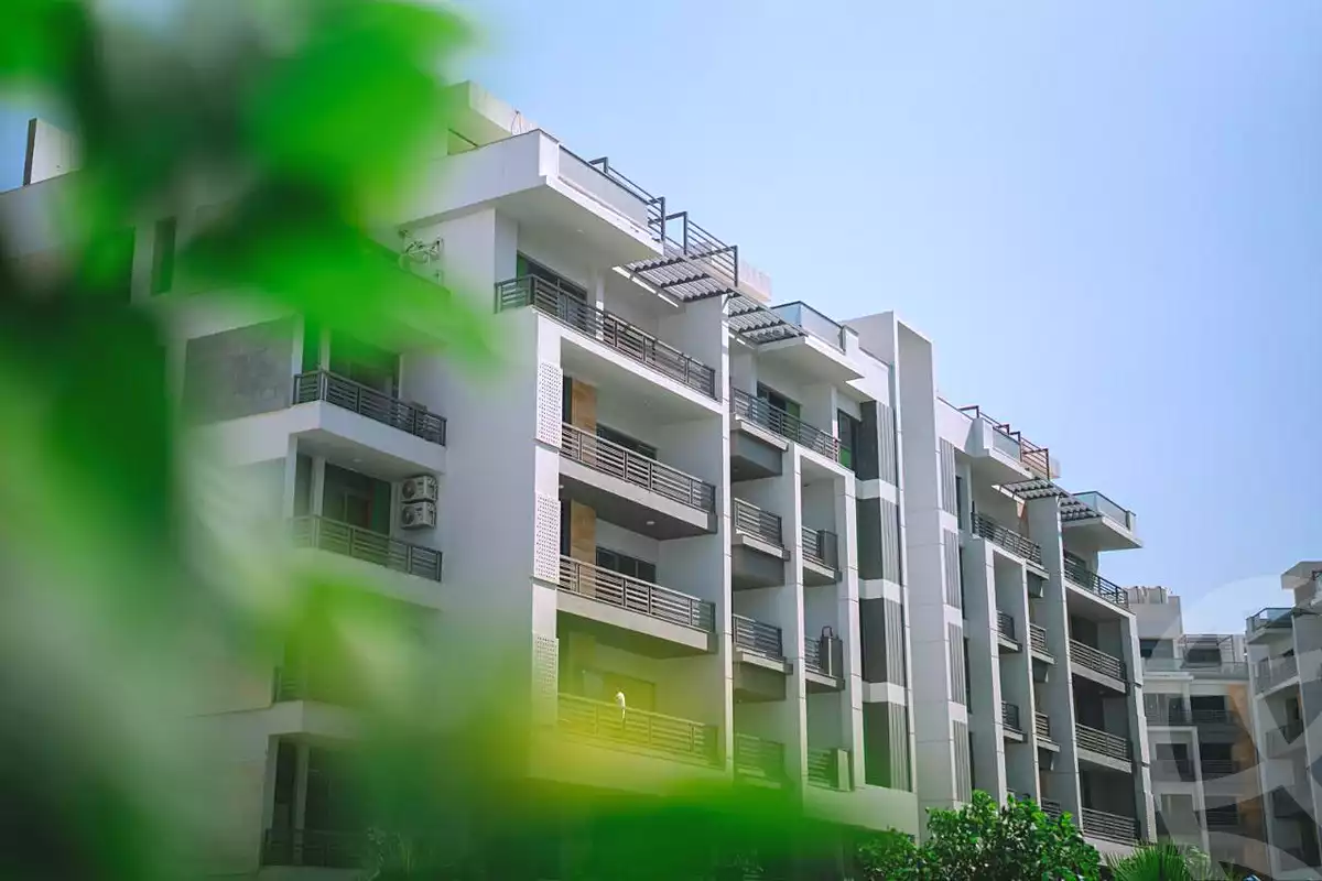 https://aqarmap.com.eg/en/listing/7045070-for-sale-cairo-new-cairo-compounds-dh-ykwn-ryzdns-styl-hwm