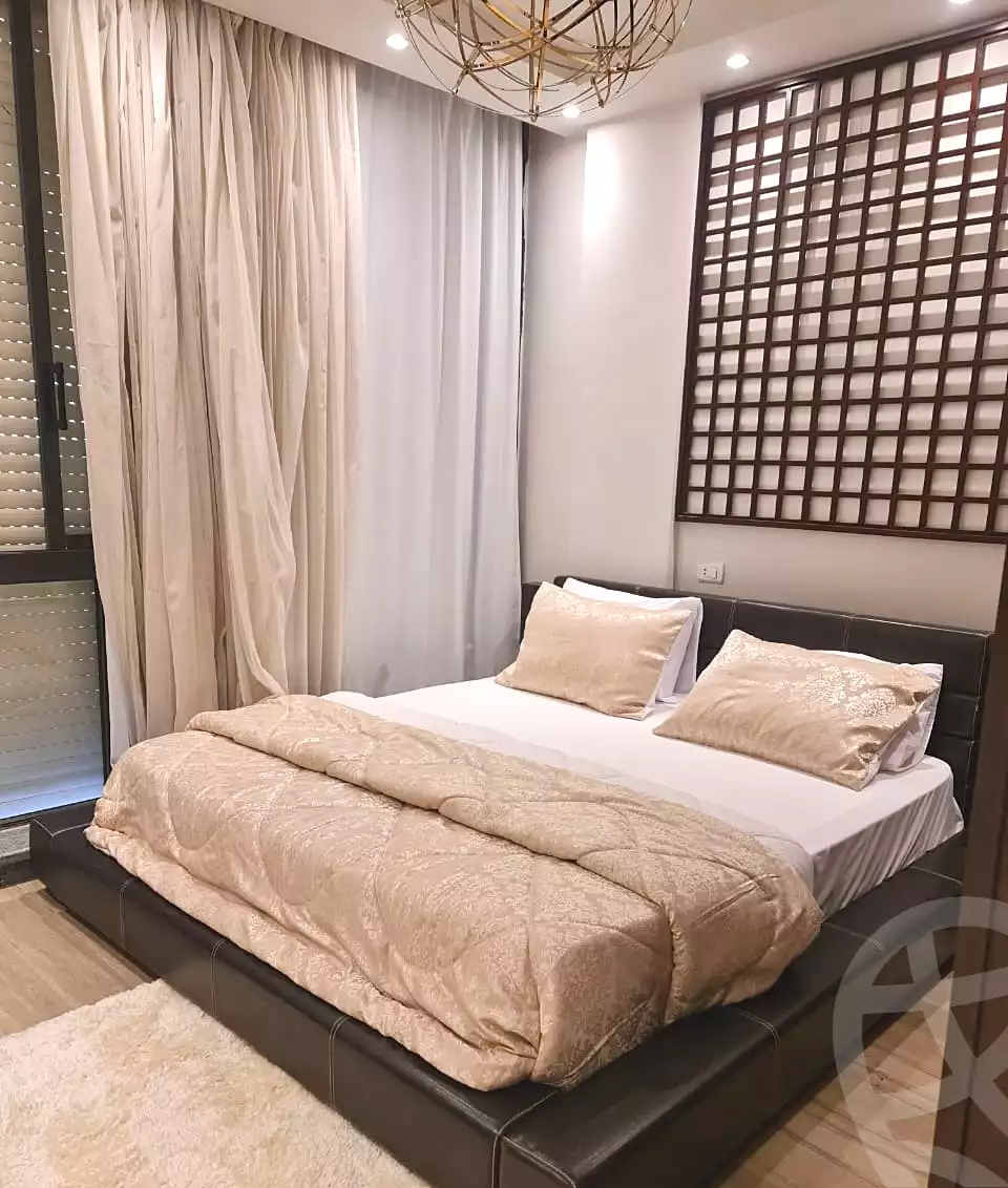 https://aqarmap.com.eg/en/listing/7045737-for-rent-cairo-new-cairo-compounds-lakeview-residence