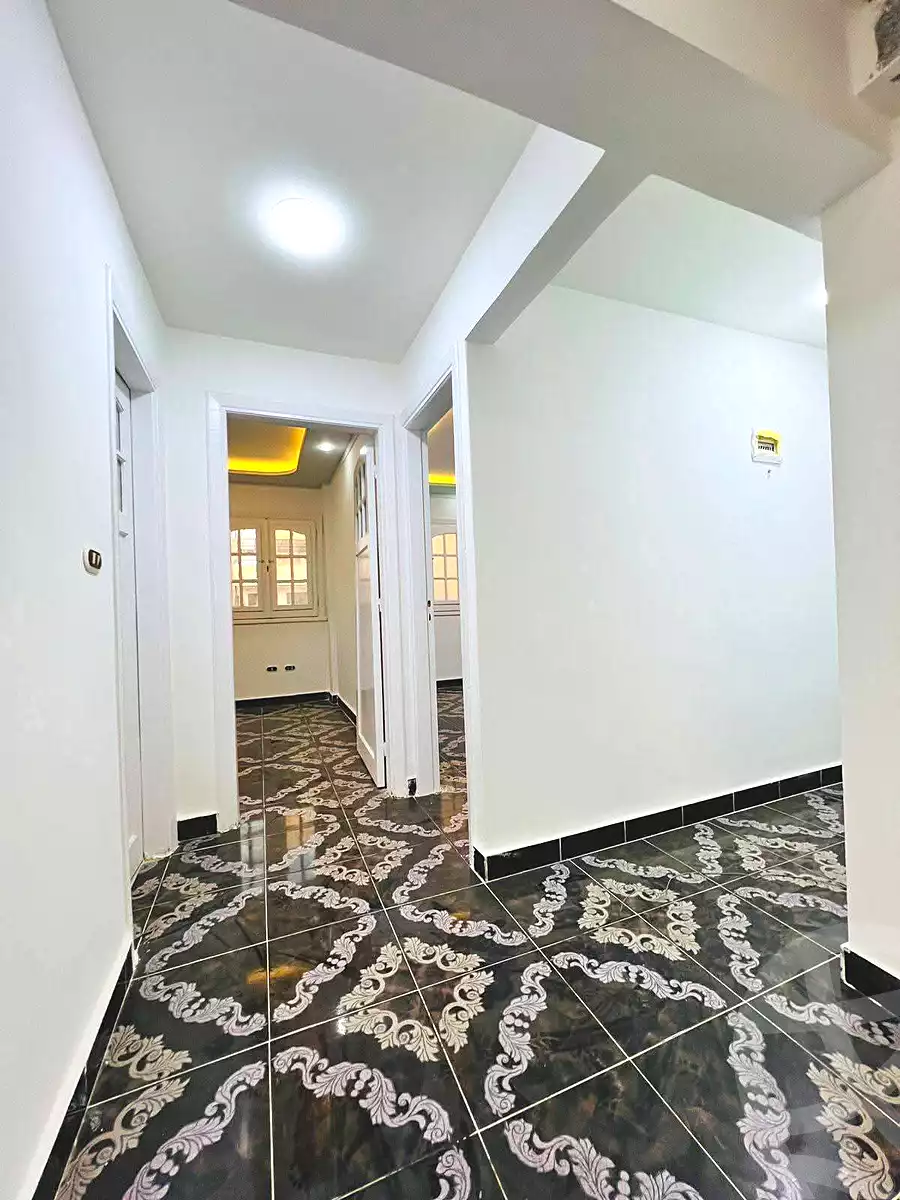 https://aqarmap.com.eg/ar/listing/7045801-for-sale-alexandria-al-agamy-shataa-el-nakheel