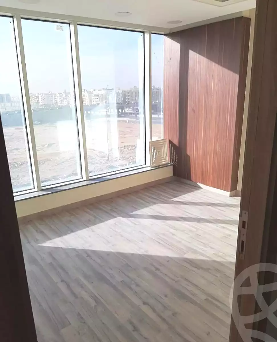 https://aqarmap.com.eg/ar/listing/7045755-for-rent-cairo-new-cairo-compounds-tryfywm-skwyr-mwl-nm-llttwyr