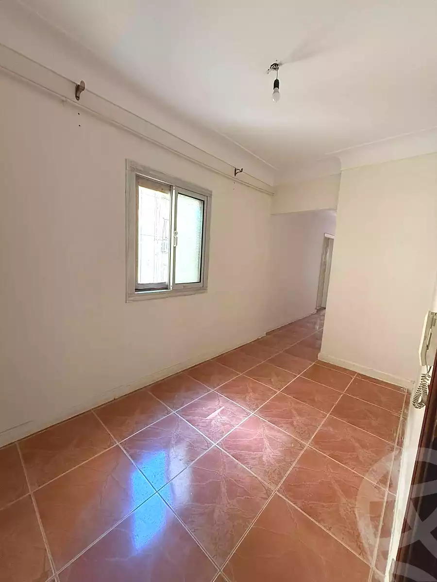 https://aqarmap.com.eg/ar/listing/7045876-for-sale-alexandria-sydy-bshr-sydy-bshr-bhry-abd-el-salam-aref-st