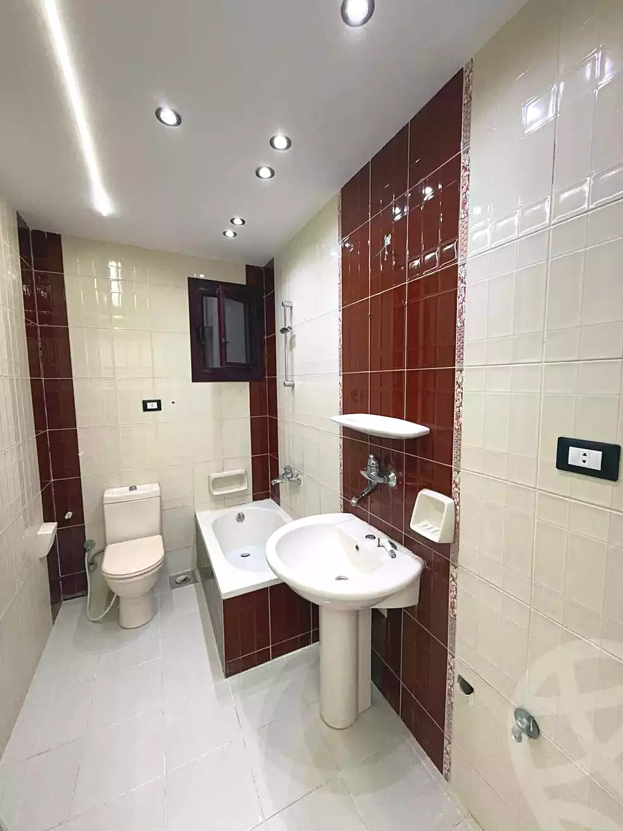 https://aqarmap.com.eg/ar/listing/7045904-for-sale-alexandria-el-asafra-l-sfr-bhry