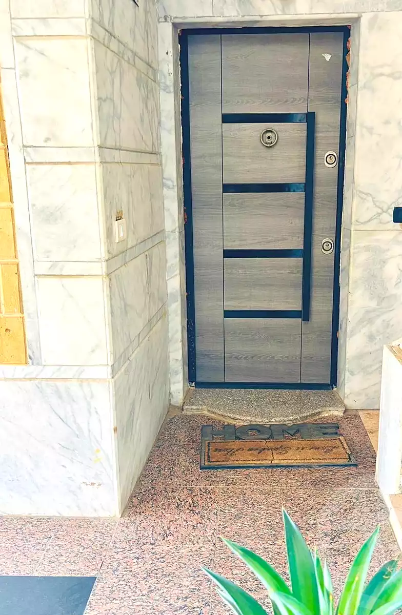 https://aqarmap.com.eg/ar/listing/7045928-for-sale-cairo-el-sheikh-zayed-city-el-hay-elasher-street-100