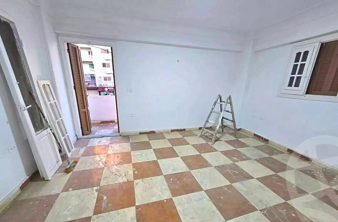 https://aqarmap.com.eg/ar/listing/7046248-for-rent-alexandria-al-agamy-el-hanouvel