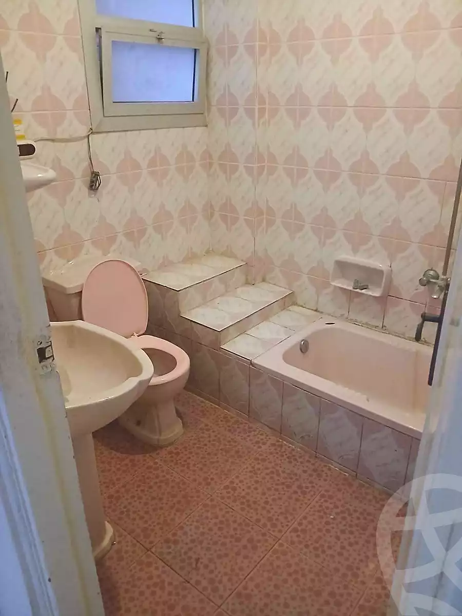 https://aqarmap.com.eg/ar/listing/7046385-for-sale-alexandria-al-agamy-el-hanouvel-el-warsha-st