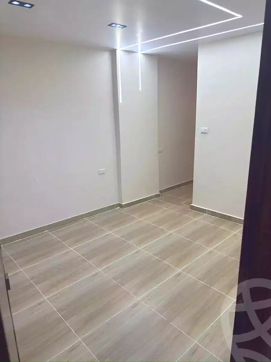 https://aqarmap.com.eg/ar/listing/7046457-for-sale-alexandria-al-agamy-lbytsh