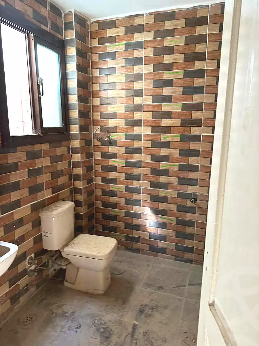 https://aqarmap.com.eg/ar/listing/7047028-for-sale-alexandria-al-agamy-el-hanouvel