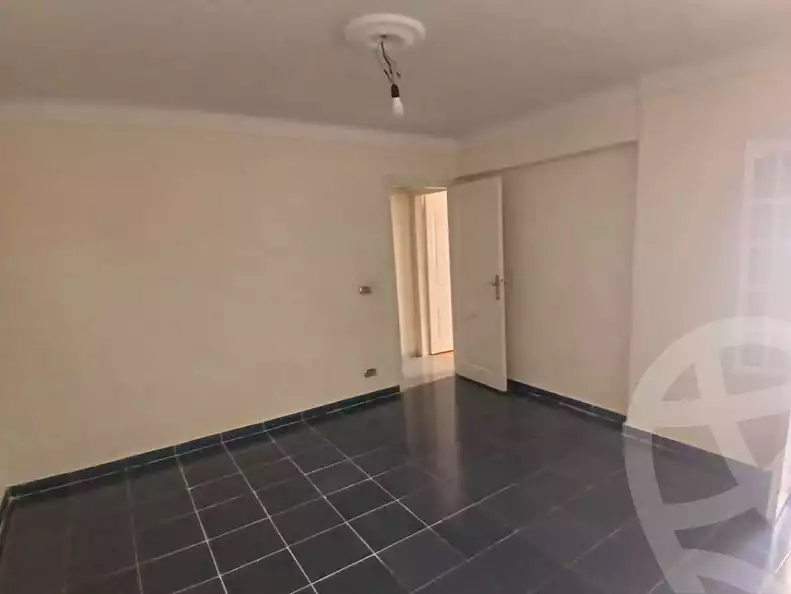 https://aqarmap.com.eg/ar/listing/7047124-for-sale-alexandria-lsywf-city-light-mall