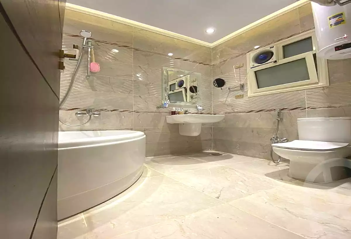 https://aqarmap.com.eg/ar/listing/7047232-for-sale-cairo-nasr-city-abbas-el-akkad