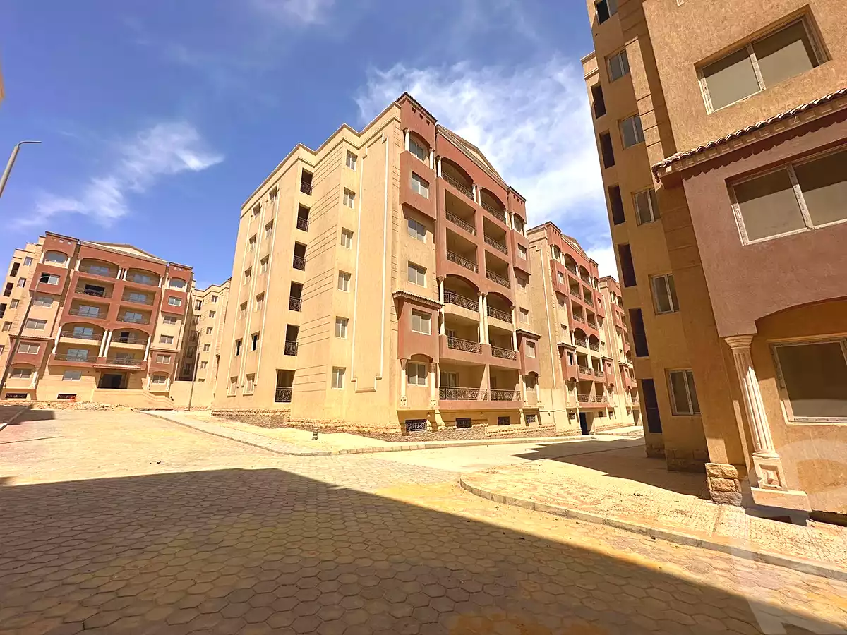 https://aqarmap.com.eg/ar/listing/7047796-for-sale-cairo-new-cairo-compounds-loaloat-new-cairo