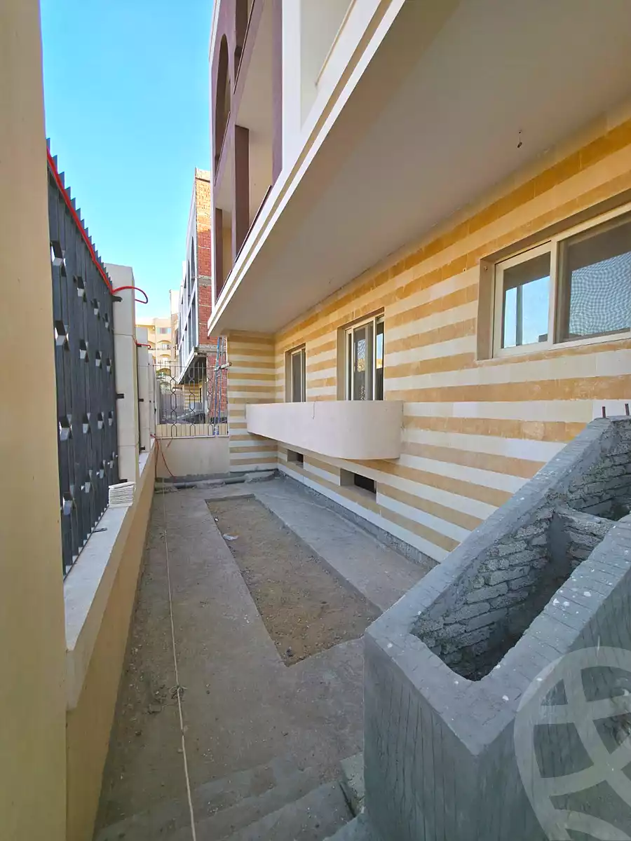https://aqarmap.com.eg/ar/listing/7047850-for-sale-cairo-new-cairo-first-settlement-neighbourhood-7-el-shaheed-abdul-aziz-atef-st