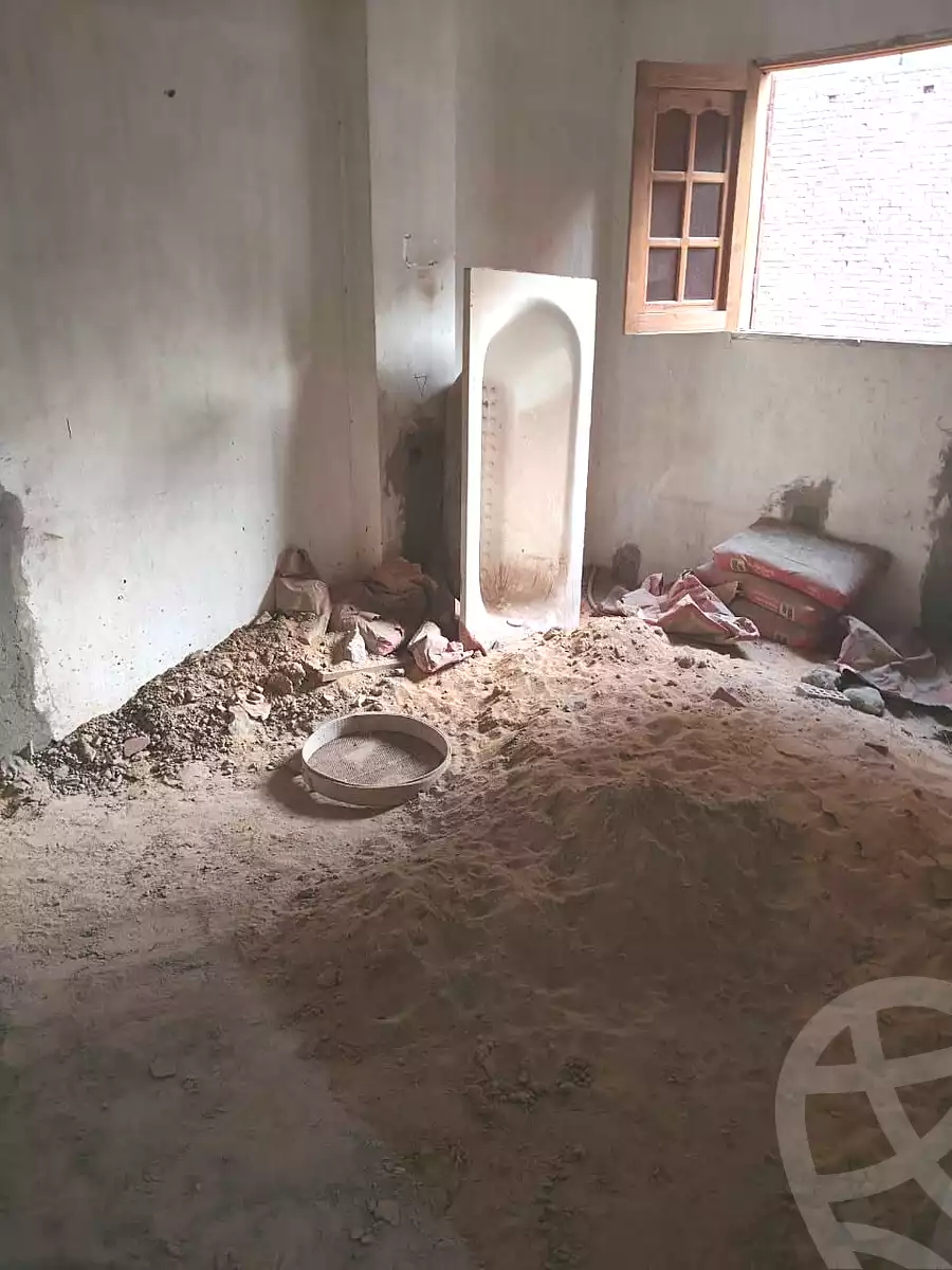 https://aqarmap.com.eg/ar/listing/7048228-for-sale-cairo-helwan-hadayek-helwan-el-khashab-canal