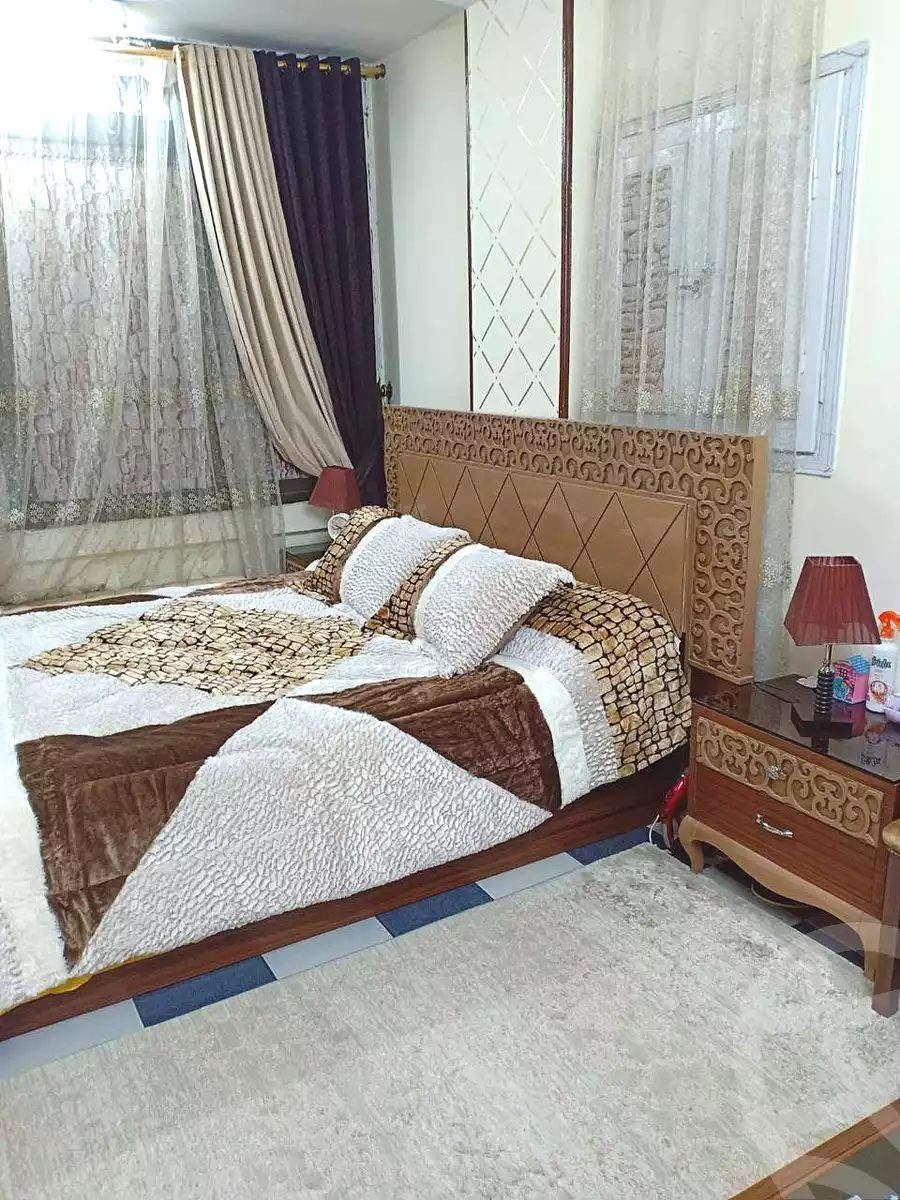 https://aqarmap.com.eg/ar/listing/7048373-for-sale-cairo-helwan-helwan-el-sharkeya-mostafa-safwat-st