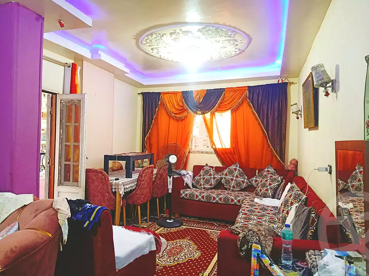 https://aqarmap.com.eg/ar/listing/7048891-for-sale-cairo-ain-shams-6-october-st