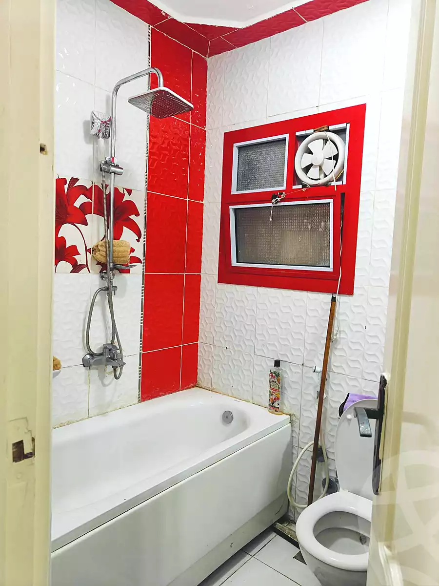 https://aqarmap.com.eg/en/listing/7049079-for-sale-alexandria-al-agamy-el-hanouvel-abo-bakr-el-sedeek-st