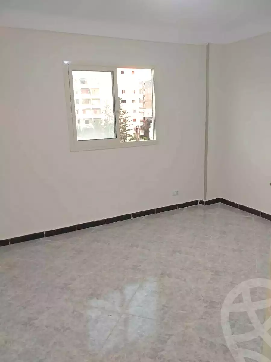https://aqarmap.com.eg/ar/listing/7049108-for-sale-alexandria-al-agamy-el-hanouvel-al-haded-we-al-soulb-st