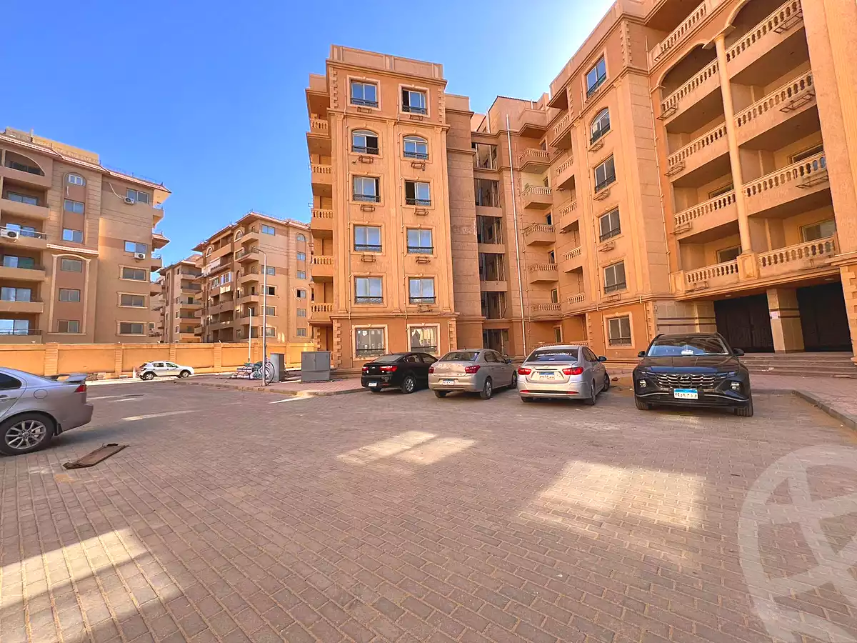 https://aqarmap.com.eg/ar/listing/7049748-for-sale-cairo-new-cairo-compounds