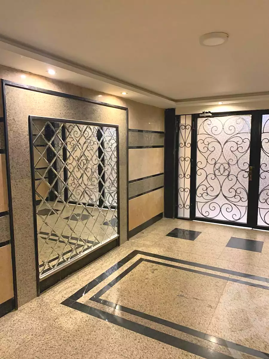 https://aqarmap.com.eg/ar/listing/7049867-for-sale-cairo-el-sheikh-zayed-city-small-investor
